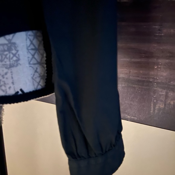 Sisley black blouse, size M, fits like a small ( see measurements ) - Picture 7 of 15